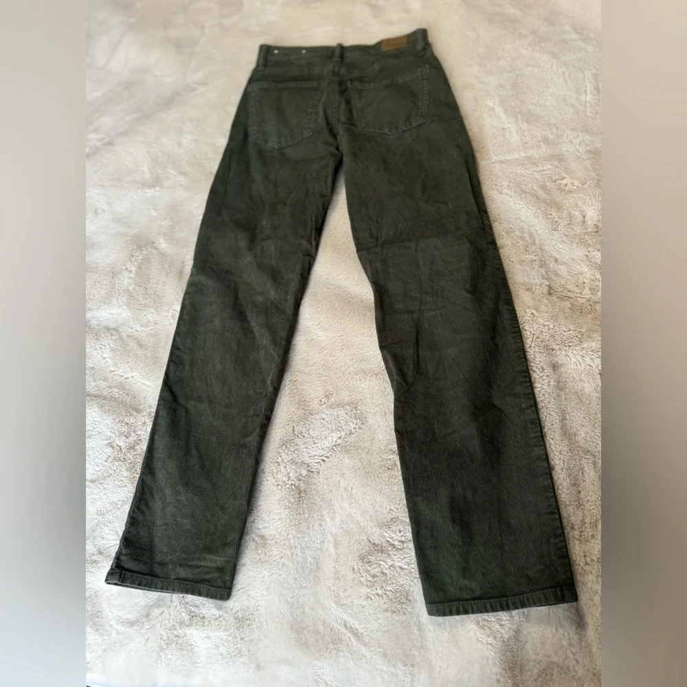 American Eagle 90’s straight corduroys. Size 0 - Picture 4 of 9